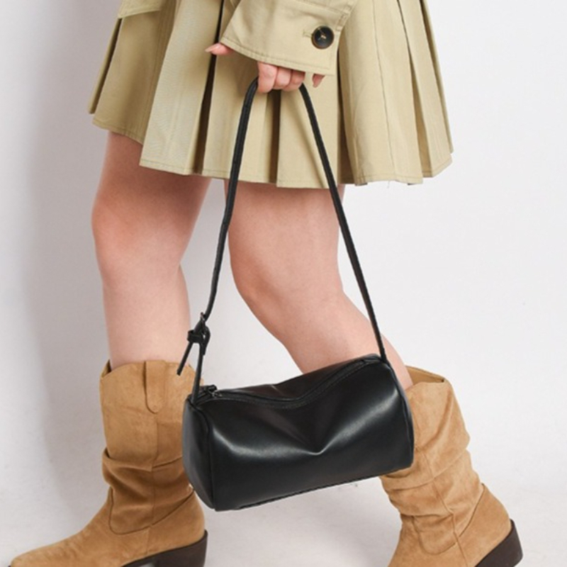 Women Bags 2026 Trends - กระเป๋าหนังวัวแท้แบบแยกส่วน รุ่น 90s ปี 2026 ดีไซน์หรูหราใหม่